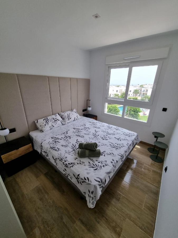 Nice 2 Bedroom Bali Apartment With Sea Views Torrevieja Exterior foto