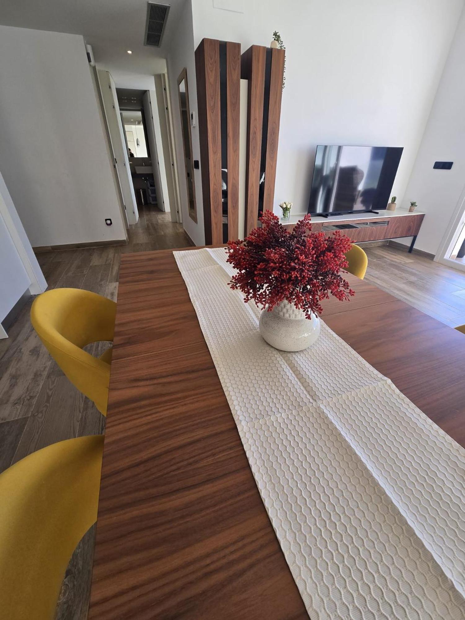 Nice 2 Bedroom Bali Apartment With Sea Views Torrevieja Exterior foto